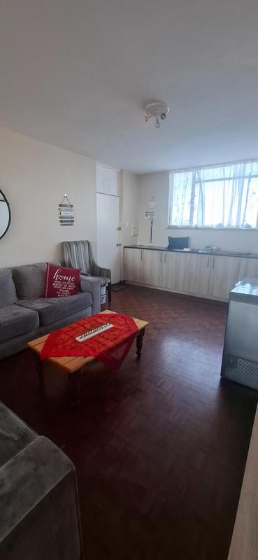2 Bedroom Property for Sale in Goodwood Central Western Cape